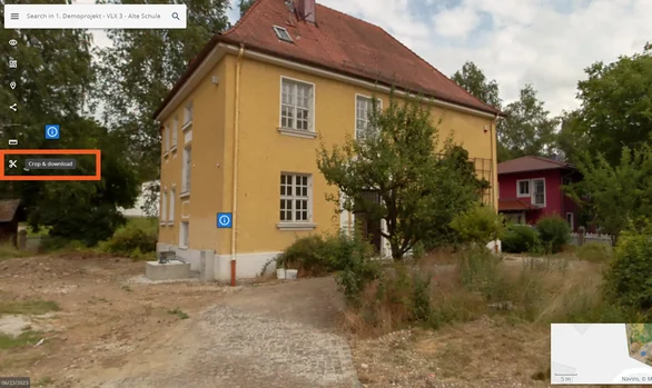 Screenshot of NavVis IVION with the Crop and download option highlighted